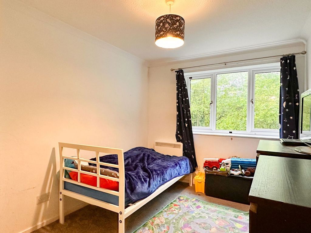 Property photo 2 of 3