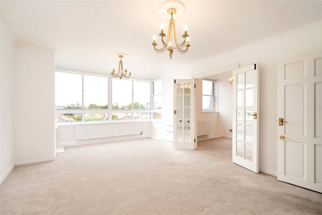 Property photo 1 of 11 Reception