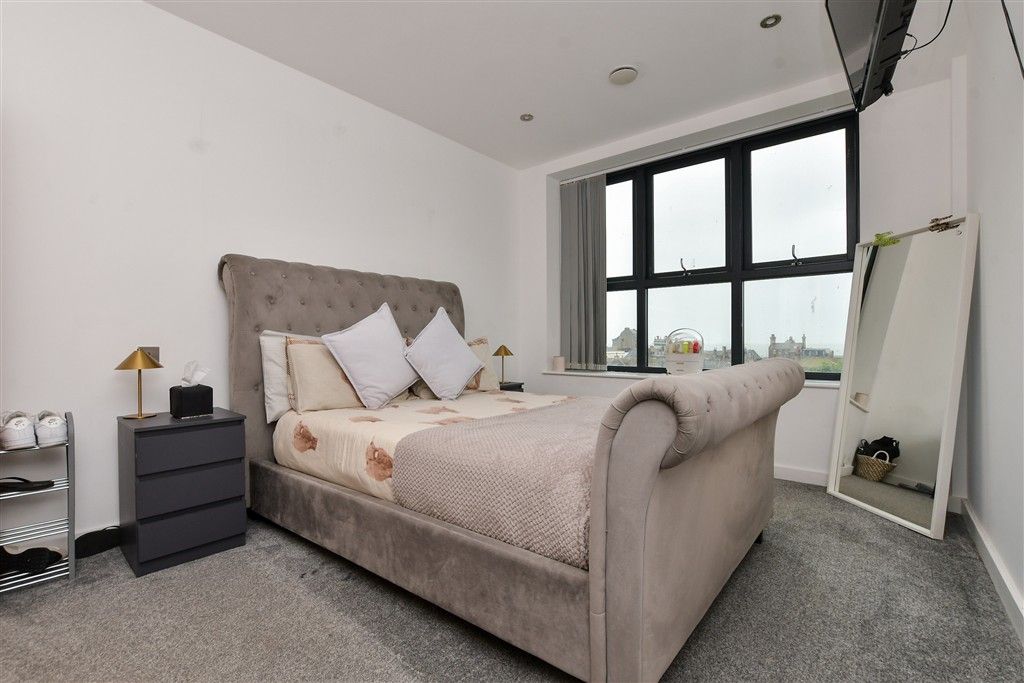 Property photo 3 of 8 Bedroom 1