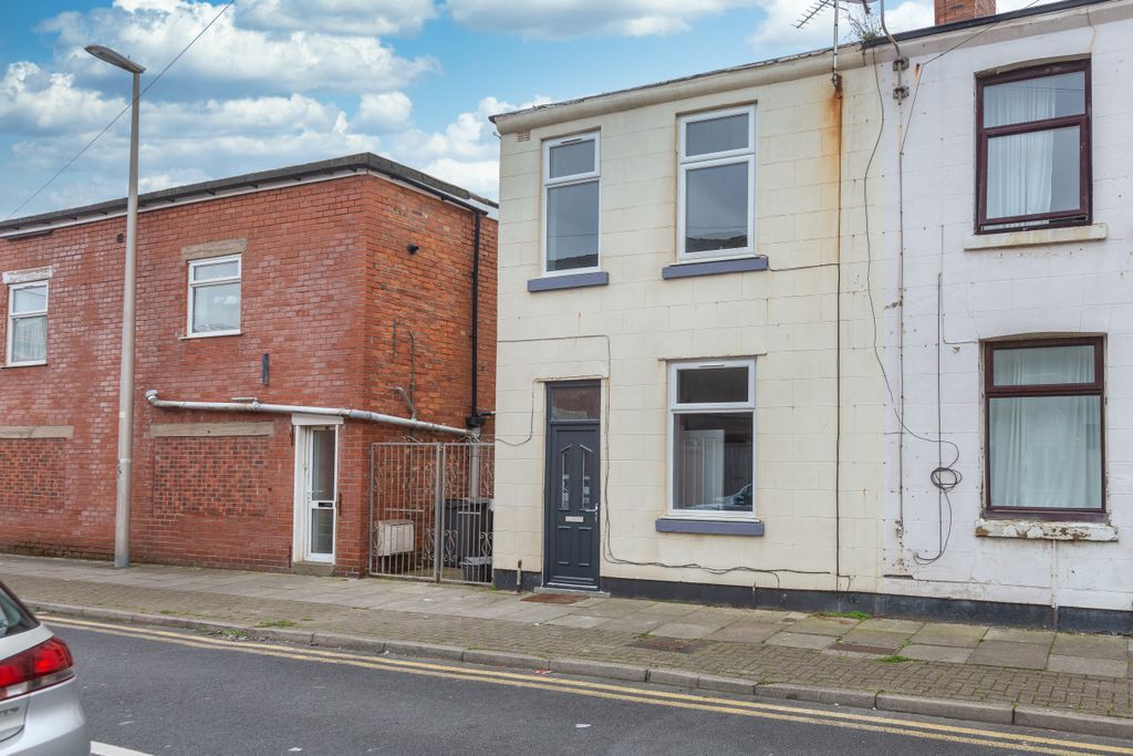 Property photo 2 of 11 Property