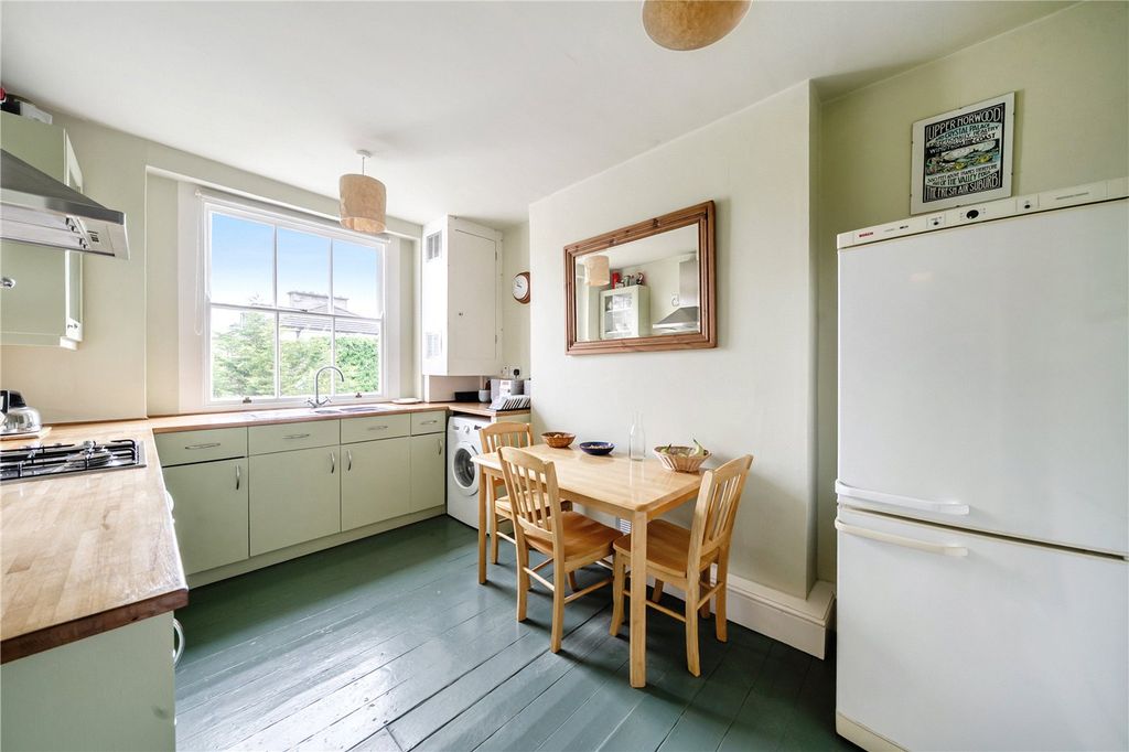 Property photo 3 of 13 Kitchen