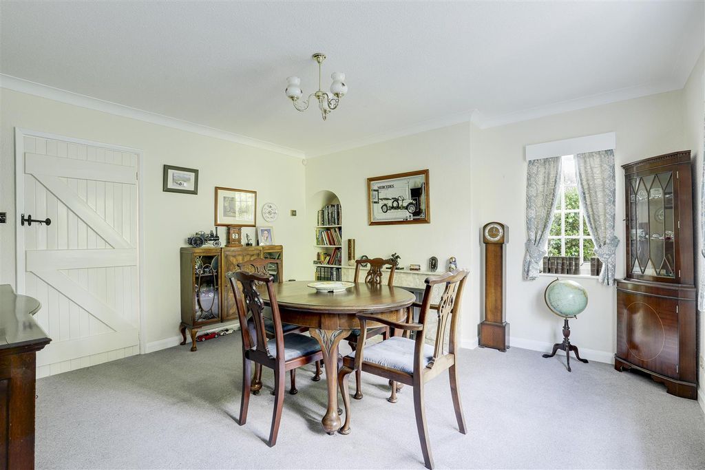 Property photo 3 of 29 17.Jpg