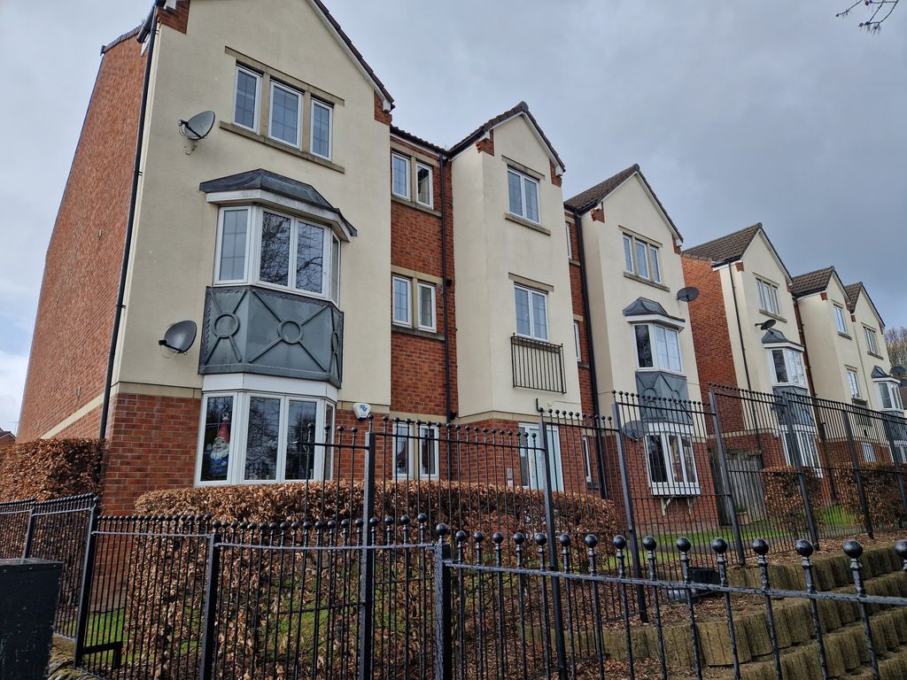 Property photo 1 of 14 Fielding Way