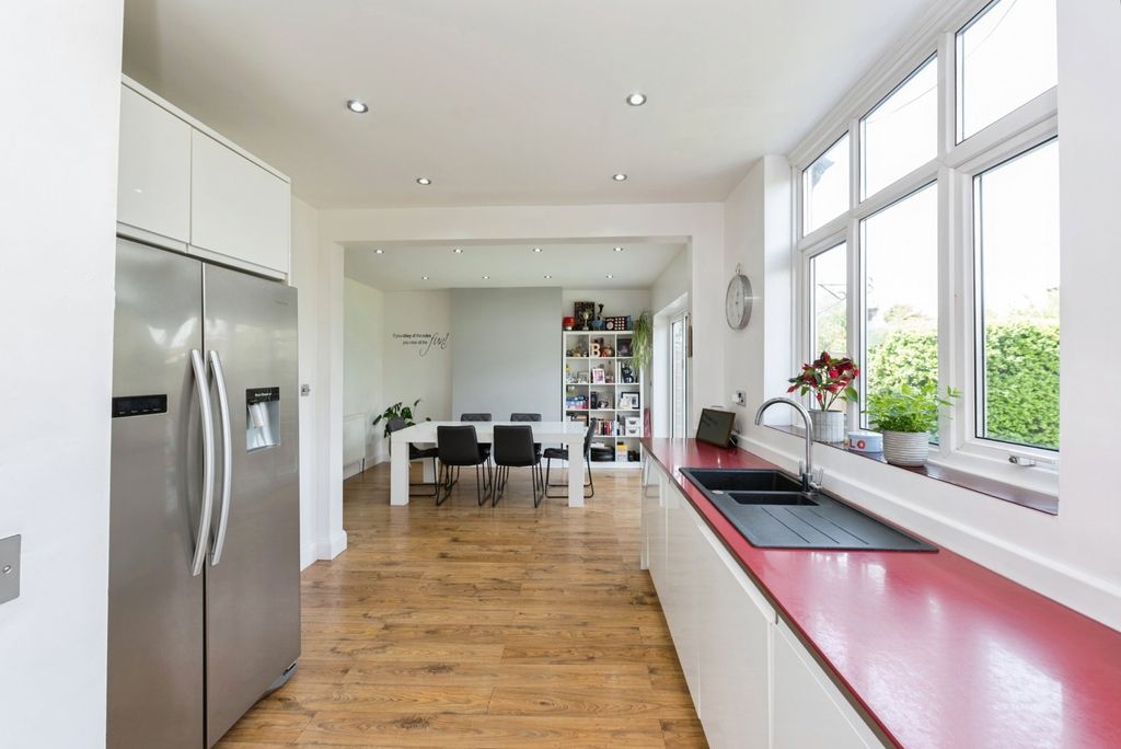 Property photo 3 of 22 Kitchen/Dining Room