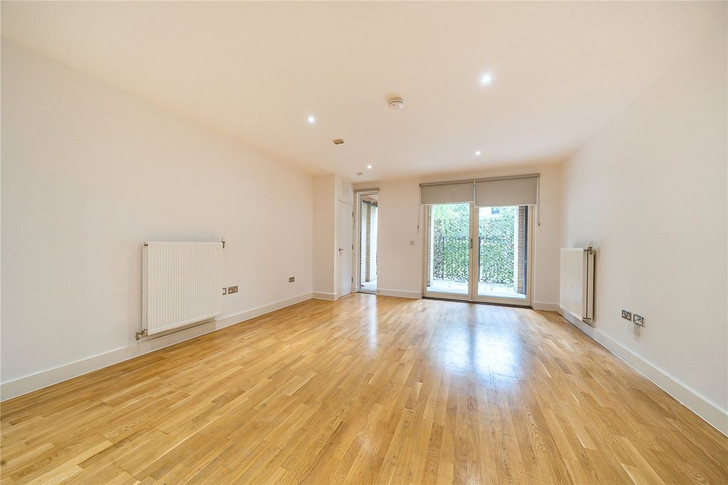 Property photo 3 of 19 Picture No. 13