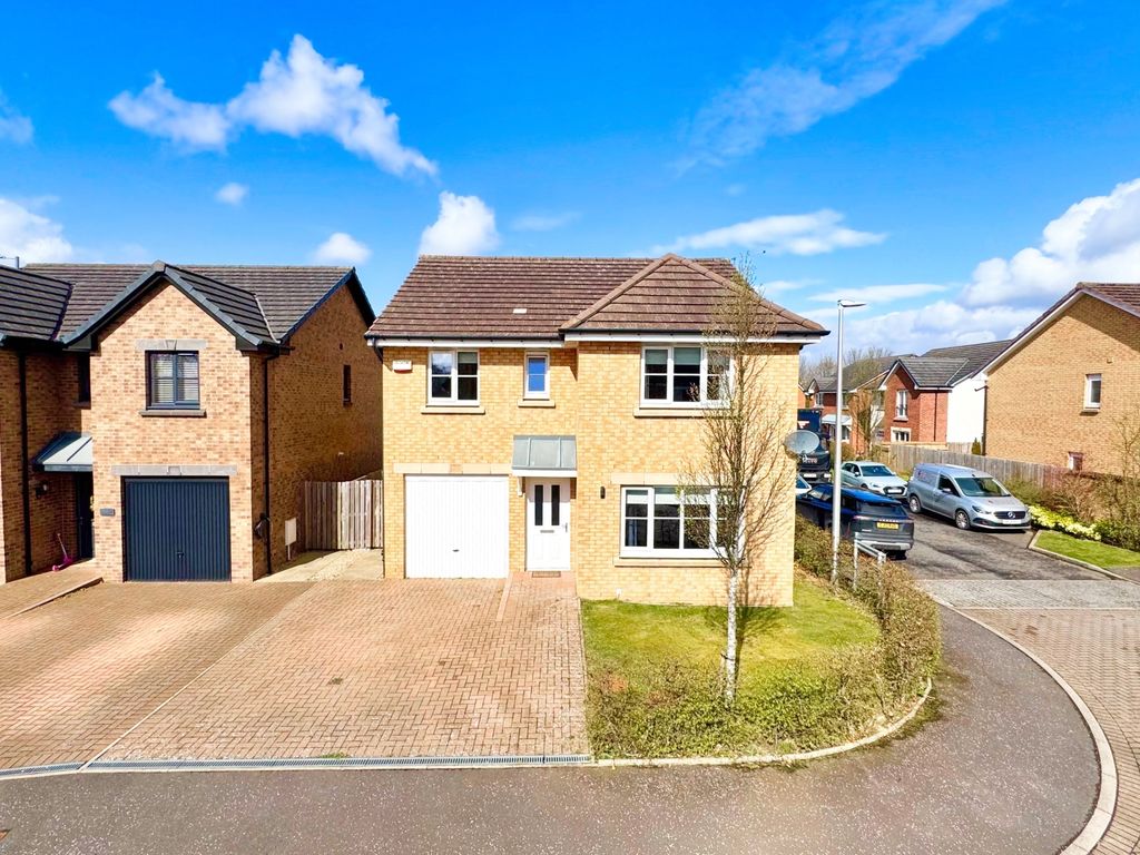 Property photo 1 of 29 Roundhouse Circle, Renfrew Four Bedroom Detached H