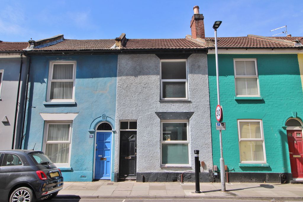 Property photo 1 of 16