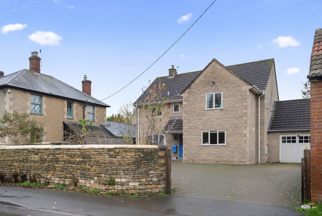 Property photo 1 of 29