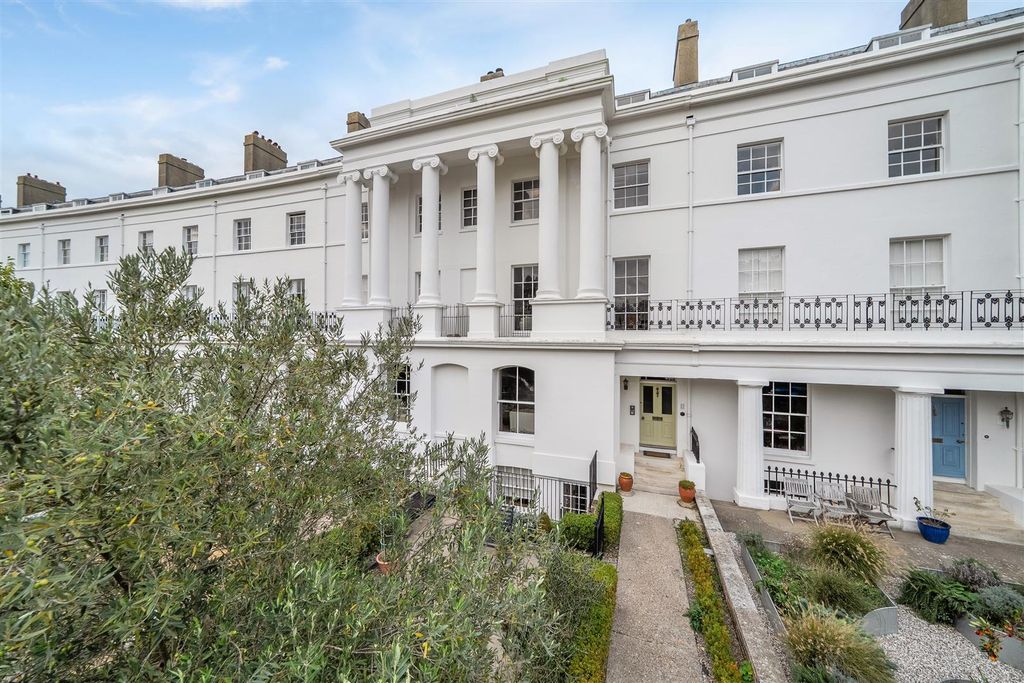 Property photo 1 of 20 1370109-20-68F54Bb829Ba2.Jpg