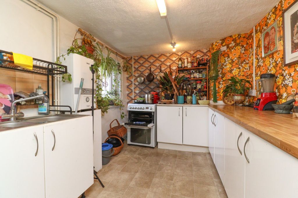 Property photo 2 of 14 Picture 2