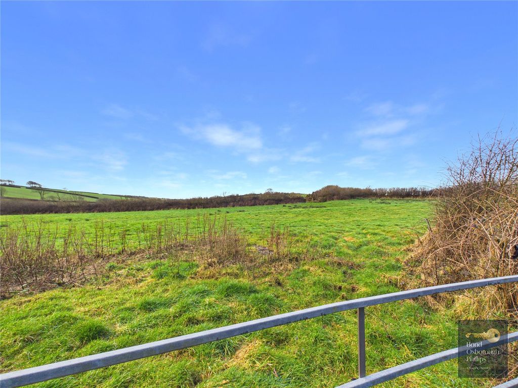 Property photo 3 of 25 Picture No. 15