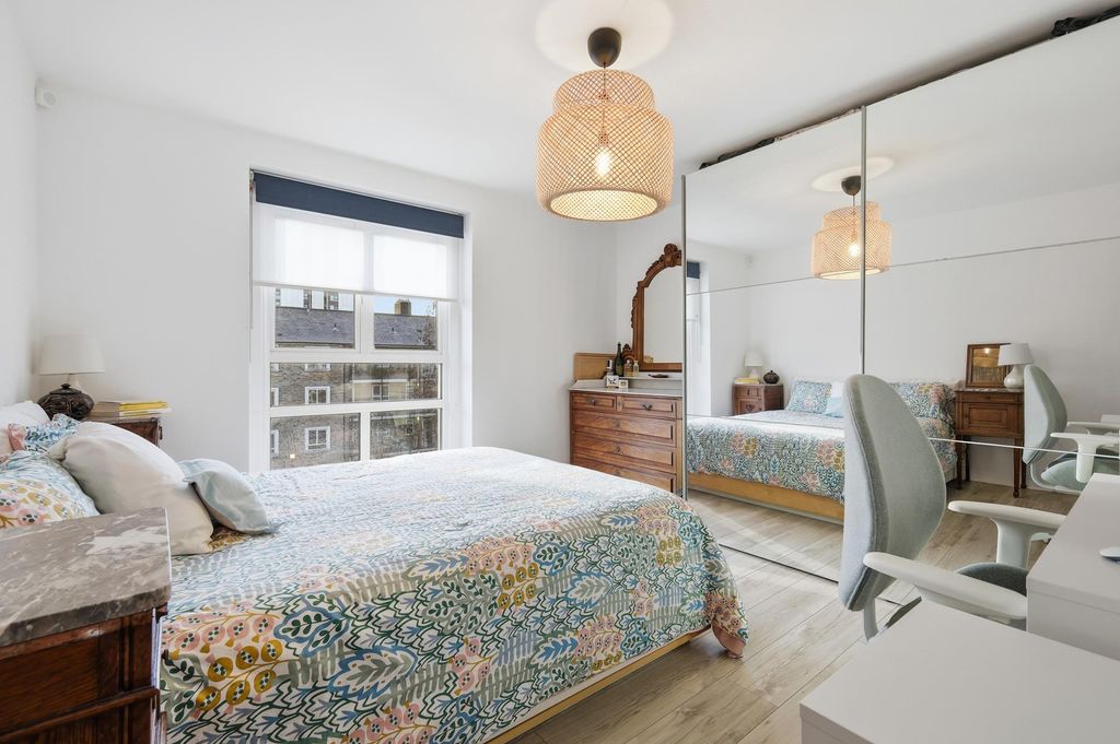 Property photo 3 of 13 Image