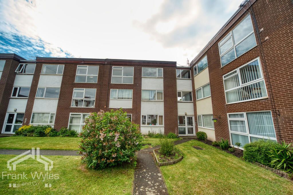Property photo 1 of 8