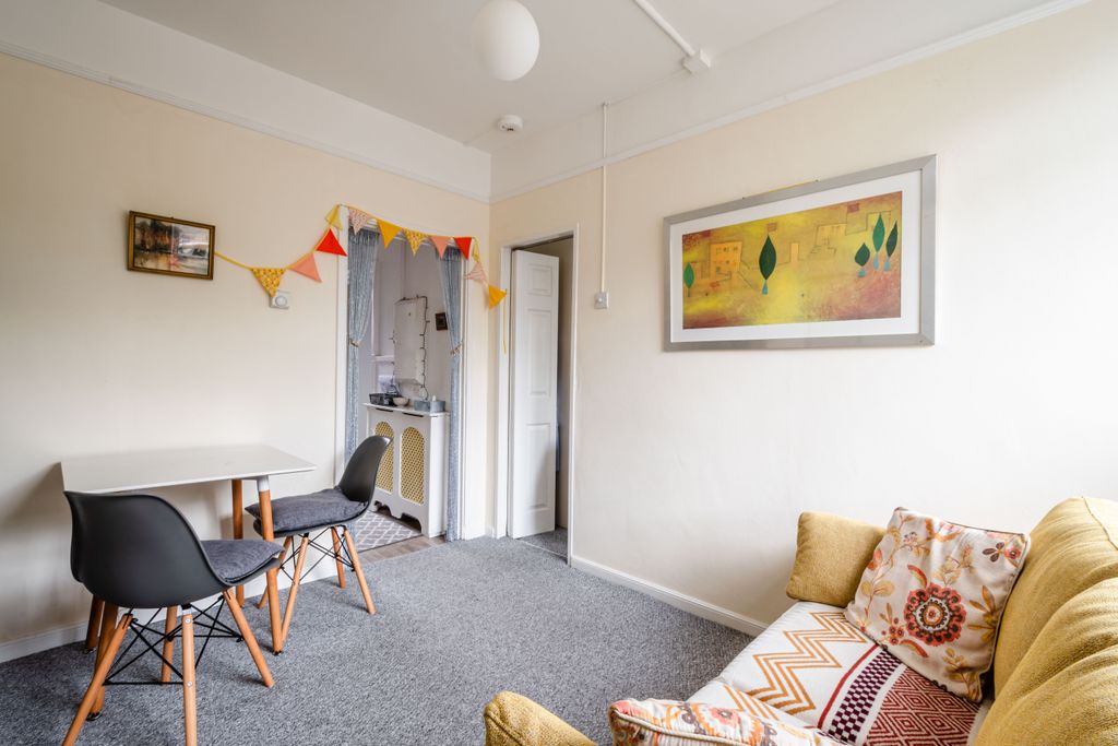 Property photo 2 of 7 2