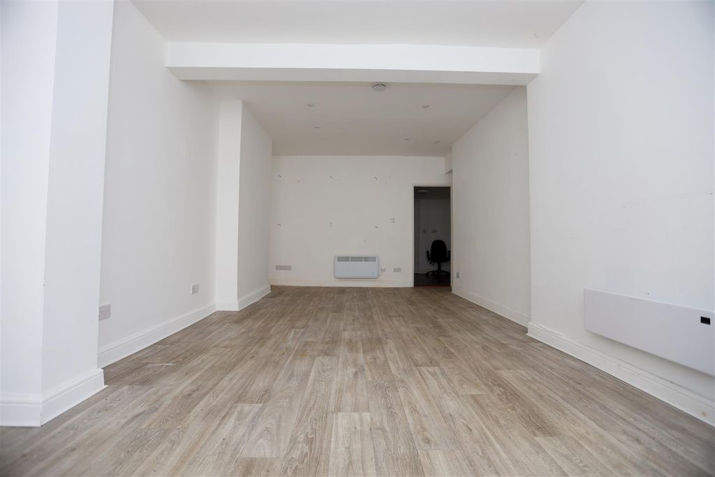 Property photo 3 of 11 2J5A1197-2.Jpg