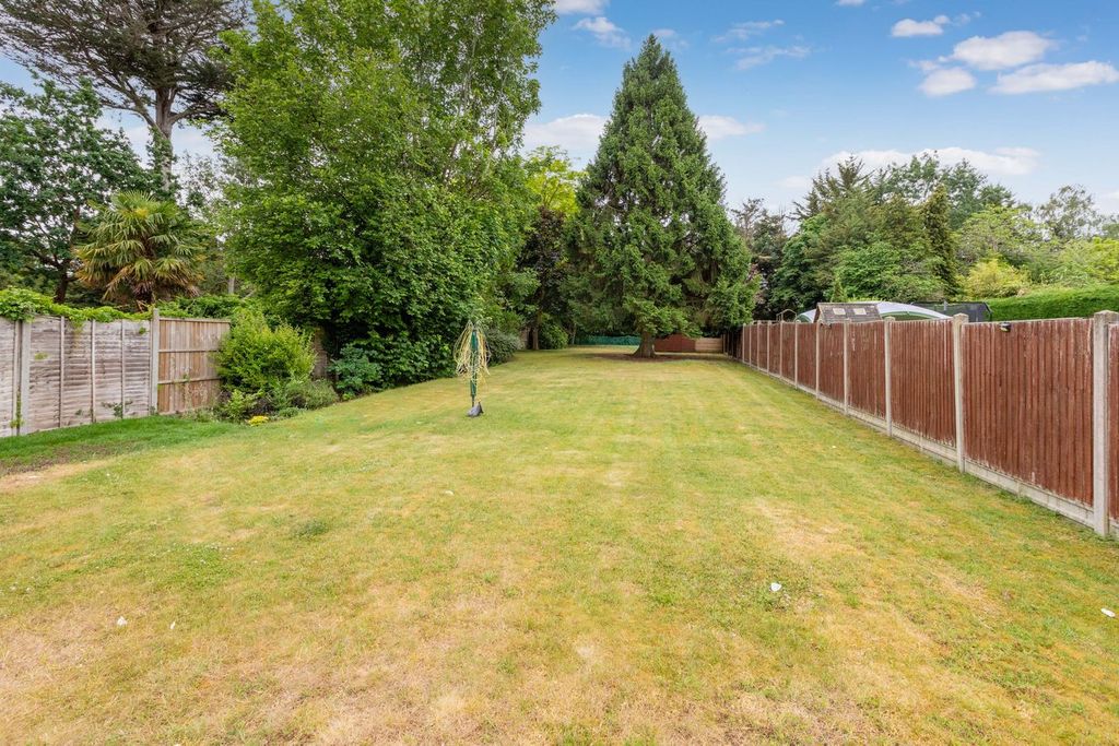 Property photo 2 of 23