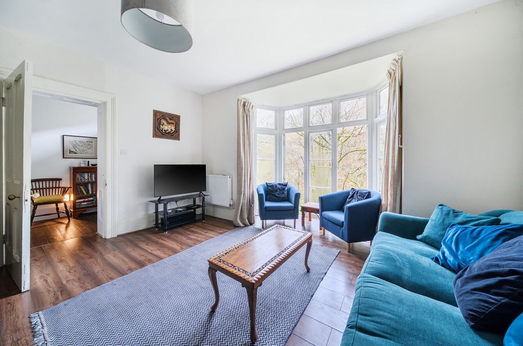 Property photo 2 of 23 1383029-2-6929Bed...