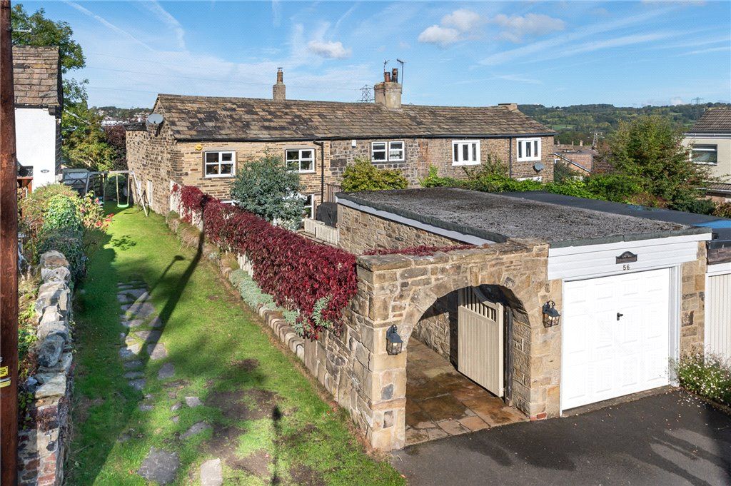 Property photo 2 of 30 Windhill Old Road