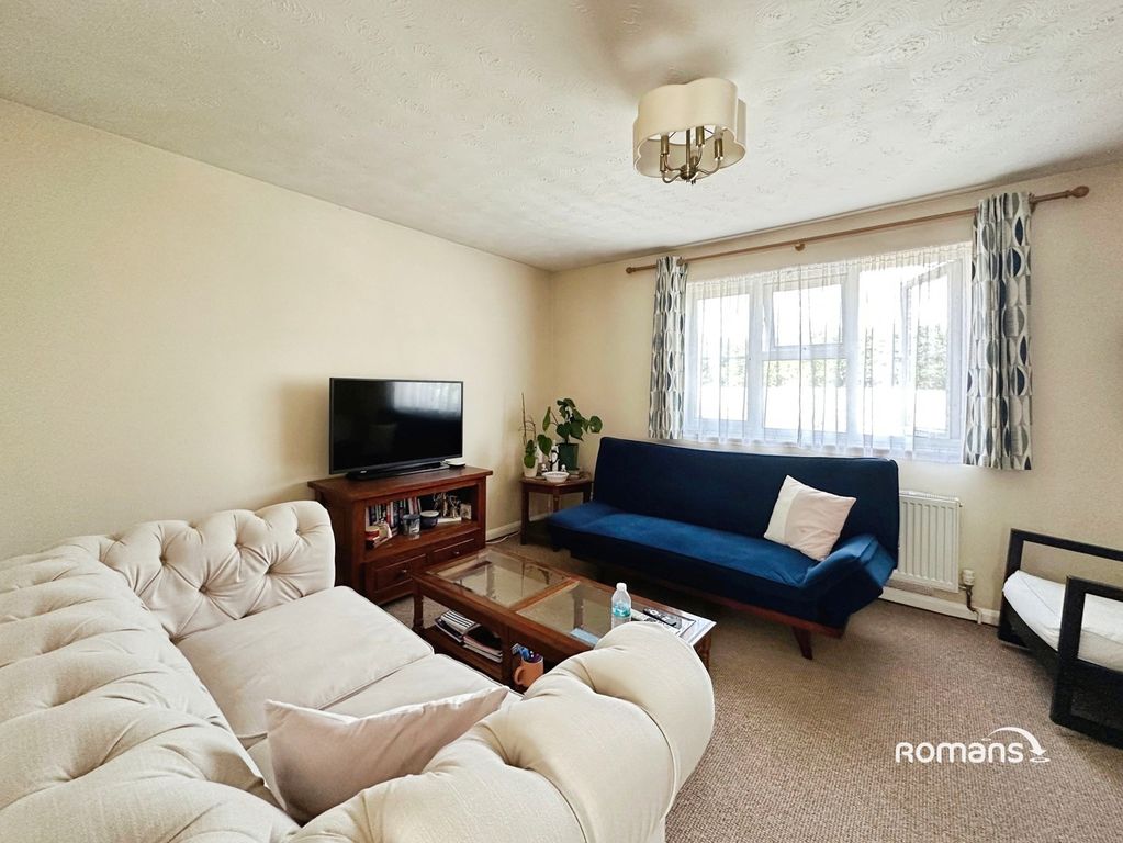 Property photo 3 of 6 Pbox-Img.Jpg