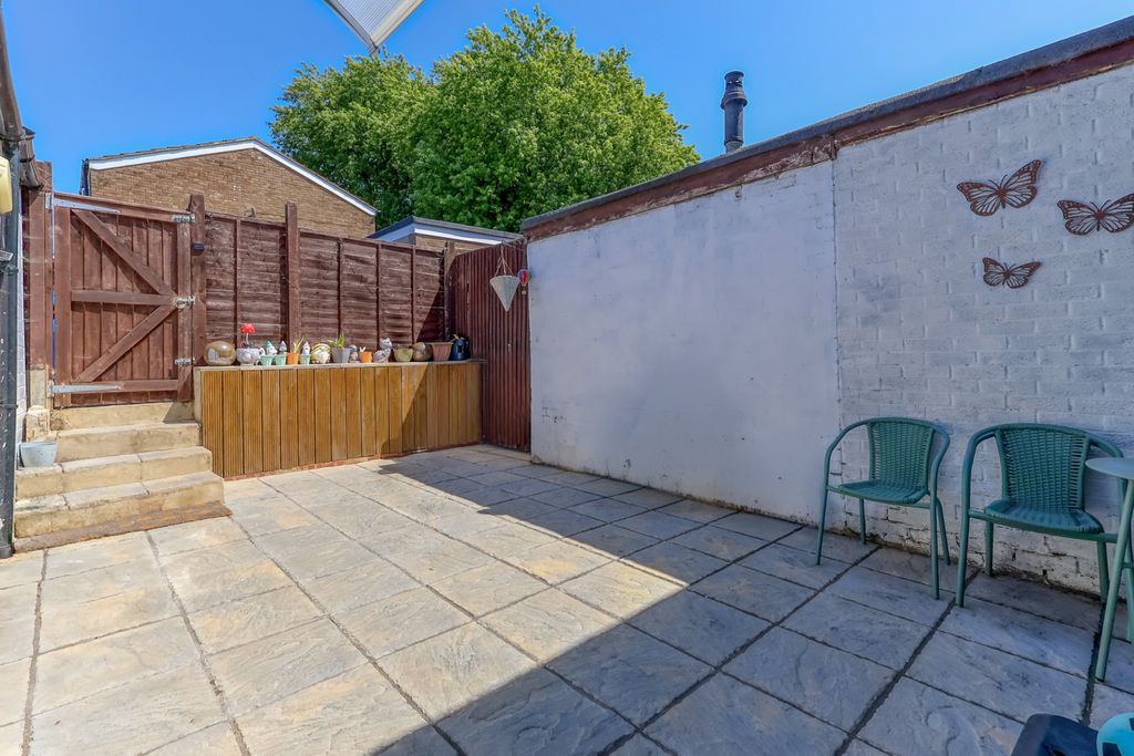 Property photo 2 of 16 Picture No. 16