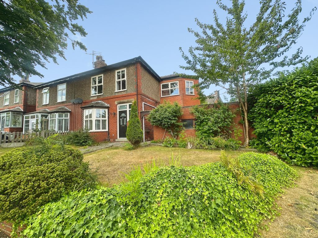 Property photo 1 of 19 External