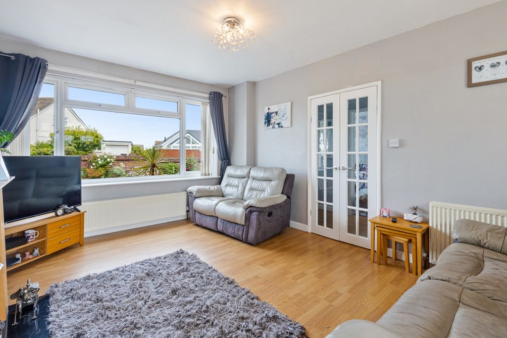 Property photo 2 of 20 A11 - 115 Goodrington Road Paignton - 250606