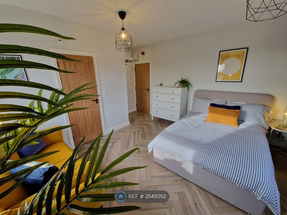 Property photo 1 of 35