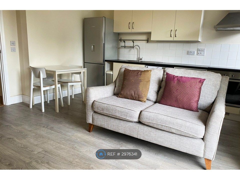 Property photo 3 of 10 Living/Dining/Kitchen3