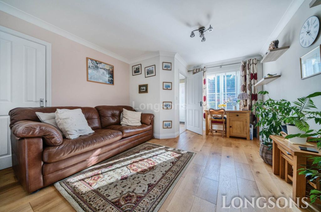 Property photo 2 of 19