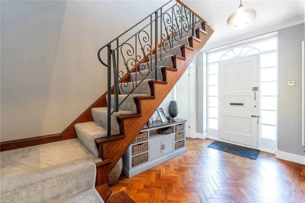 Property photo 3 of 22 Picture No. 13