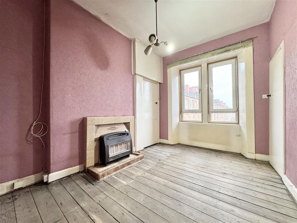 Property photo 2 of 12 Bedroom