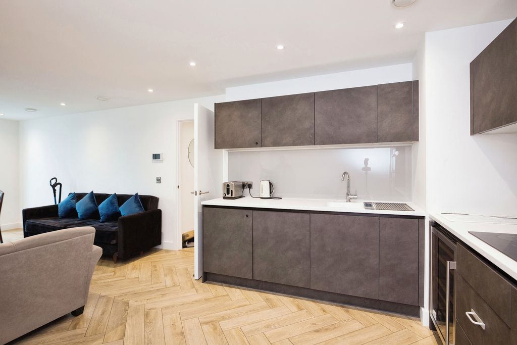 Property photo 2 of 13 Photography