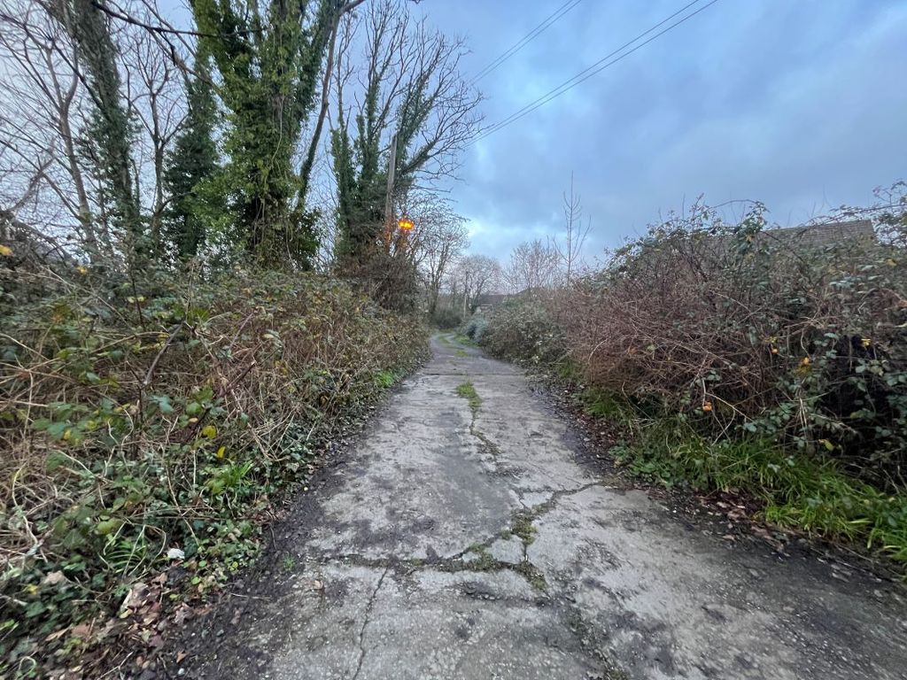 Property photo 2 of 3