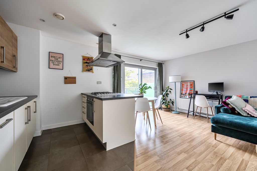 Property photo 3 of 14 1414598-20-699c647F20c6E