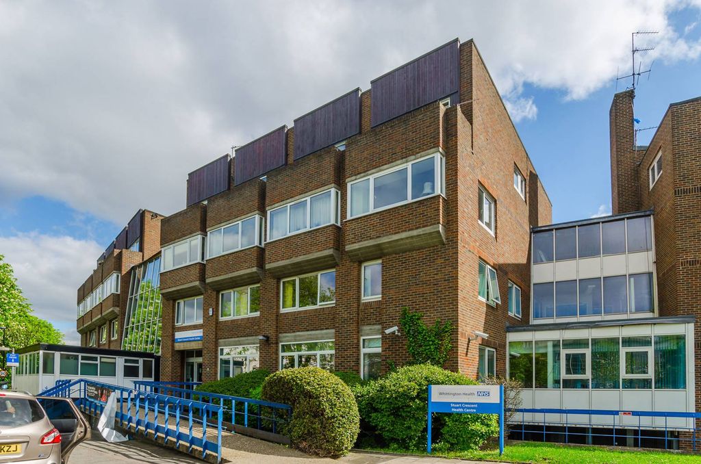 Property photo 1 of 19