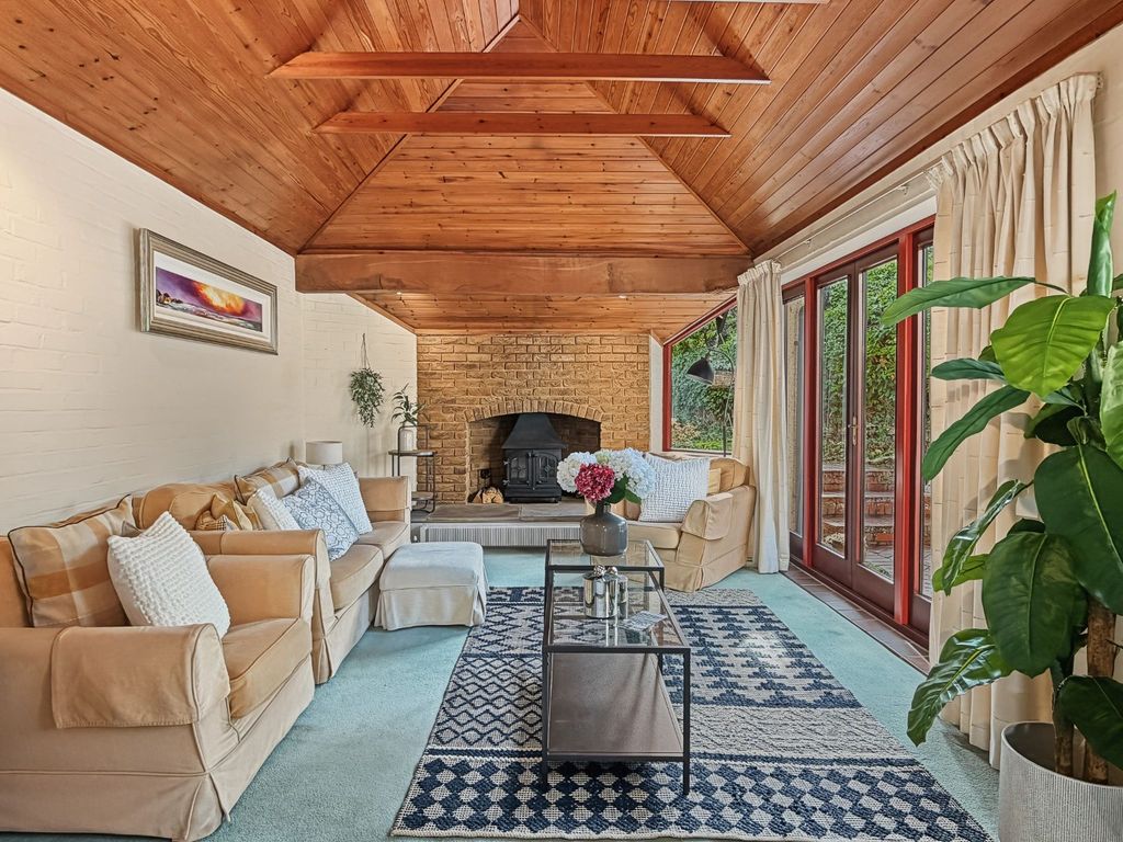 Property photo 2 of 46 4931226
