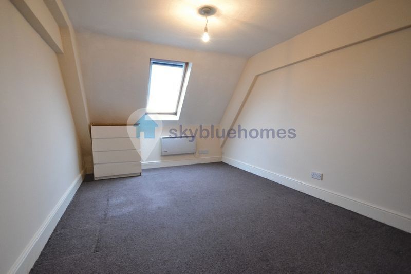 Property photo 3 of 7 Photo 11