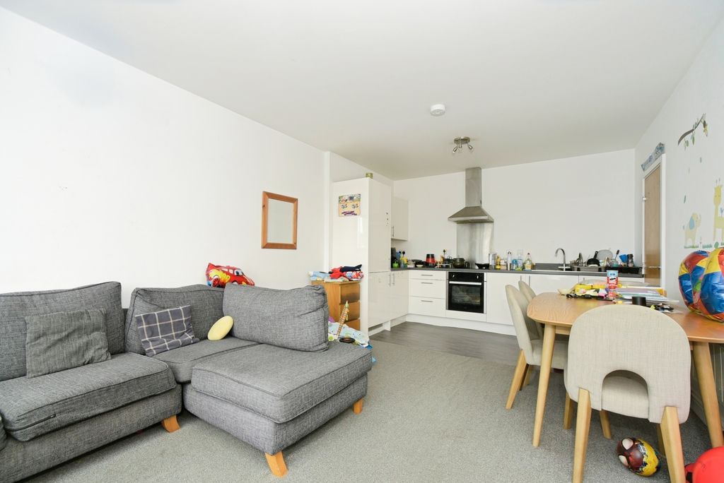 Property photo 3 of 12 Photo