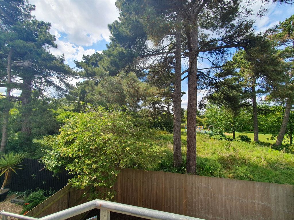 Property photo 2 of 20 Picture No. 47