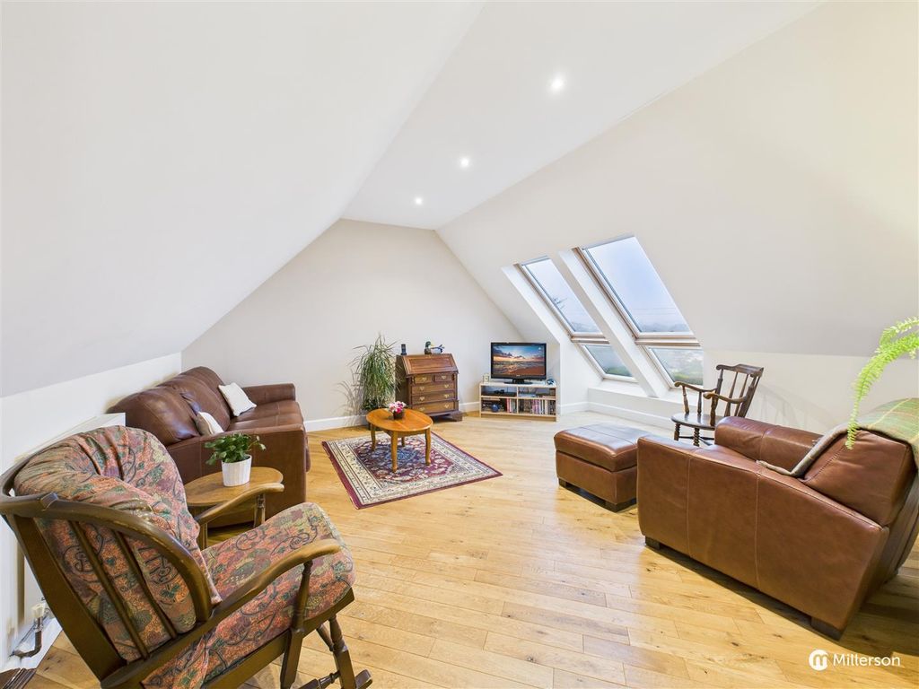 Property photo 2 of 20 Open Plan Lounge/Kitchen/Diner