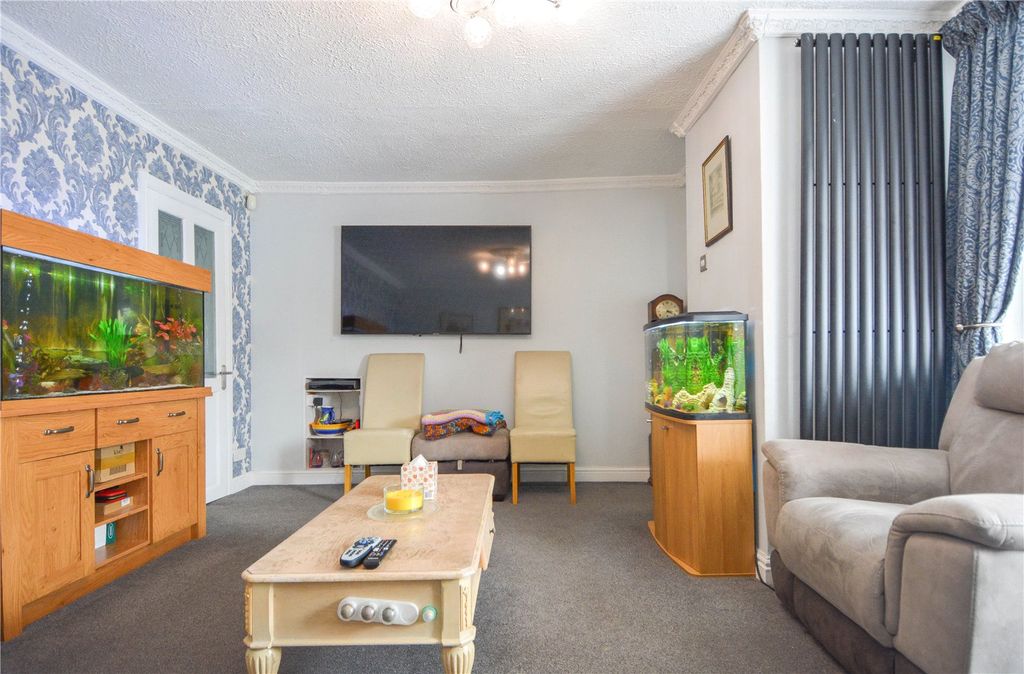 Property photo 3 of 36 Picture No. 07
