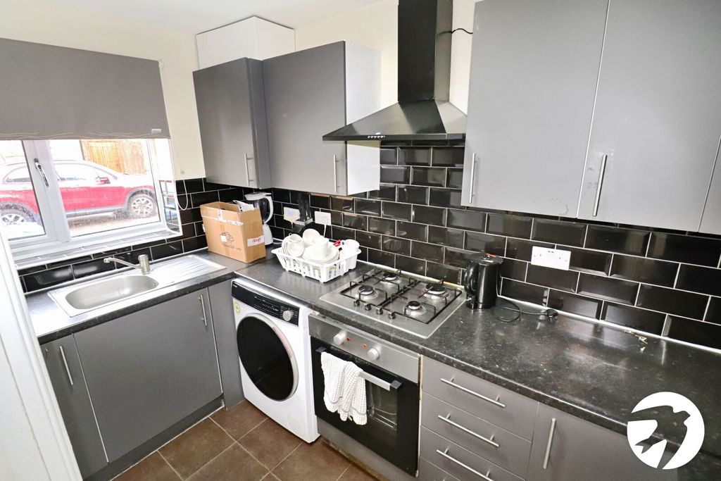 Property photo 2 of 16 Picture No. 05