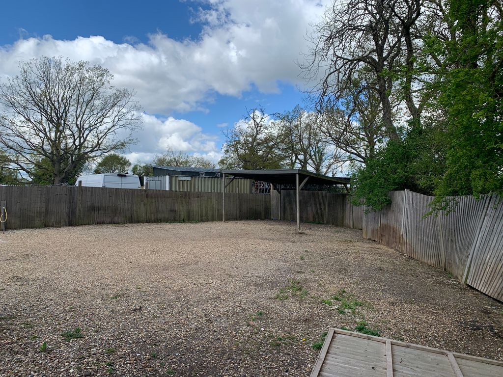 Property photo 3 of 4