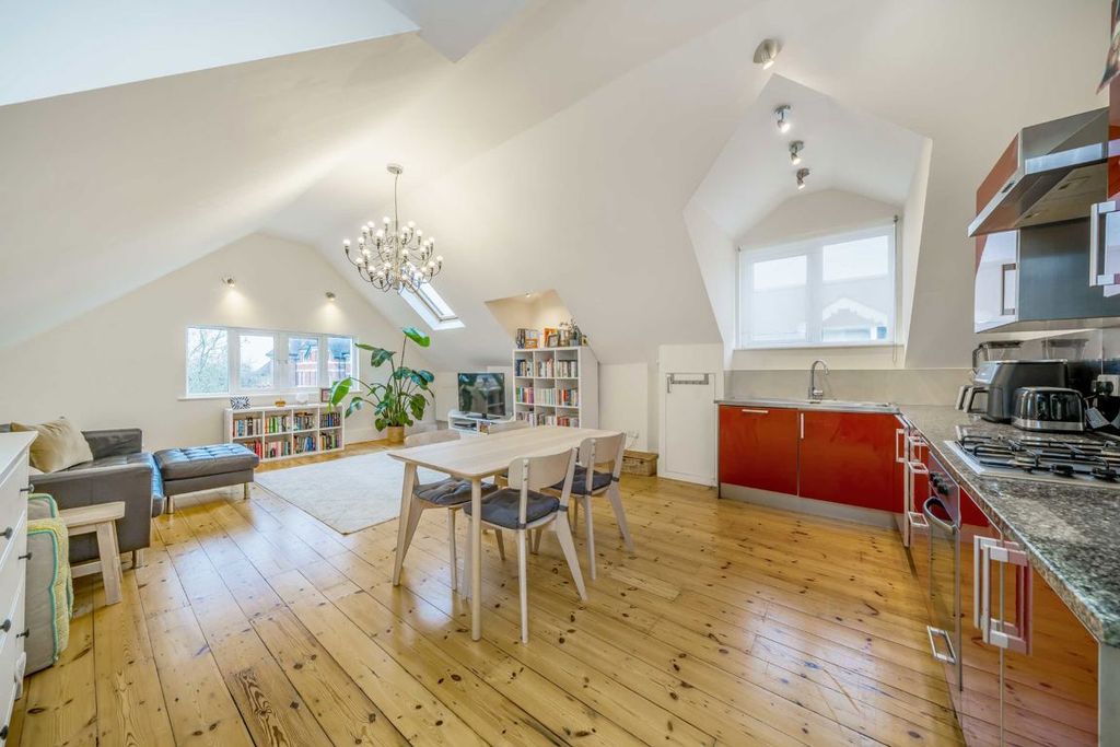 Property photo 2 of 5