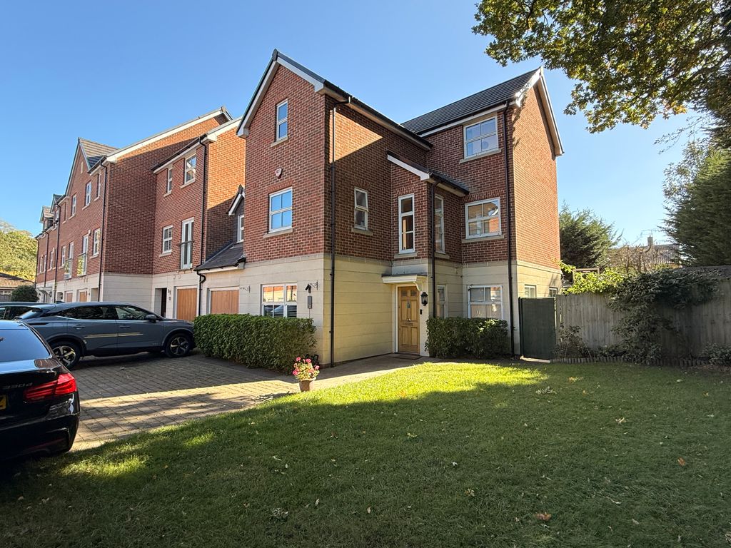 Property photo 1 of 31