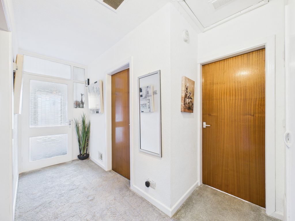 Property photo 3 of 24