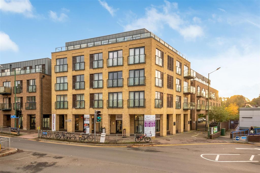 Property photo 2 of 9 Front