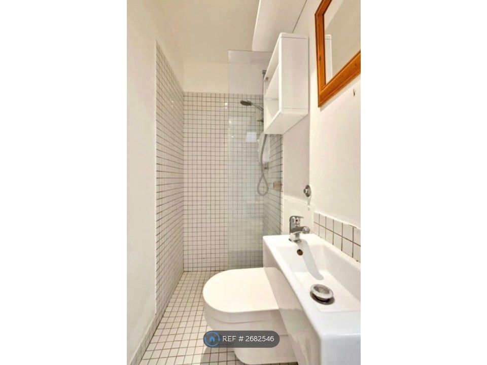 Property photo 1 of 2