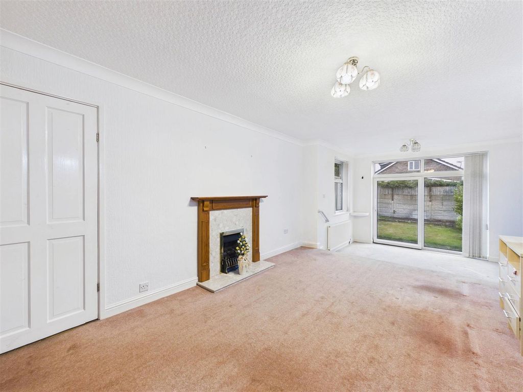 Property photo 3 of 16 Cam05476G0-Pr0317-Still008.Jpg