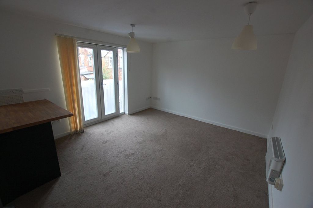 Property photo 2 of 10 Picture No. 17